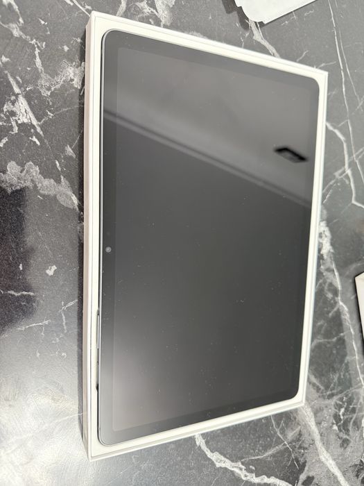 Tableta Samsung Galaxy Tab S9 FE, 10.9", 6GB RAM, 128GB, 5G, Gray