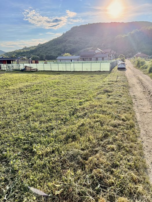 Teren intravilan Dej huhurez 42D