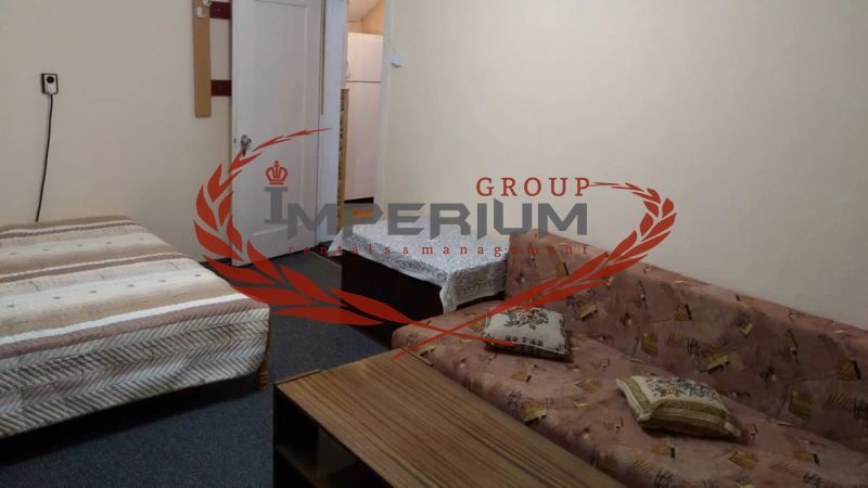 Двустаен обзаведен апартамент под наем в района на Окръжна болница, г