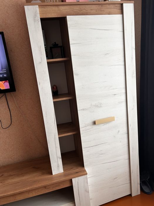 Продам стенку в хорошем состоянии.