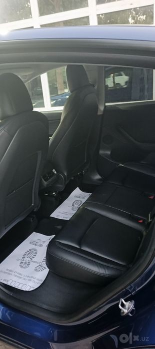 Tesla model Y 350km yuradi
