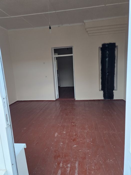 Когон шахар Жондор. 2 кучаси  ховле сотиладе