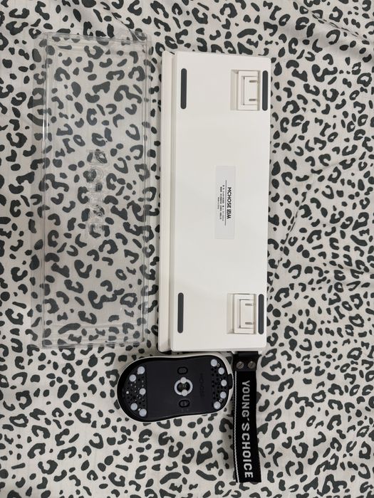 Продам Клавиатуру+Мышку