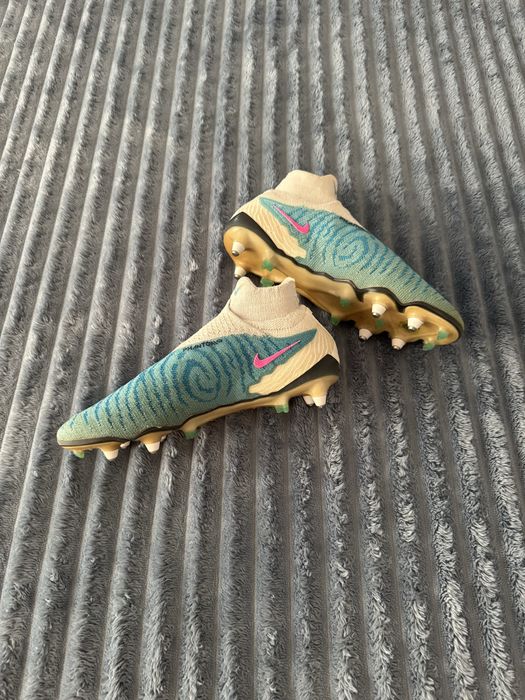 Nike Phantom