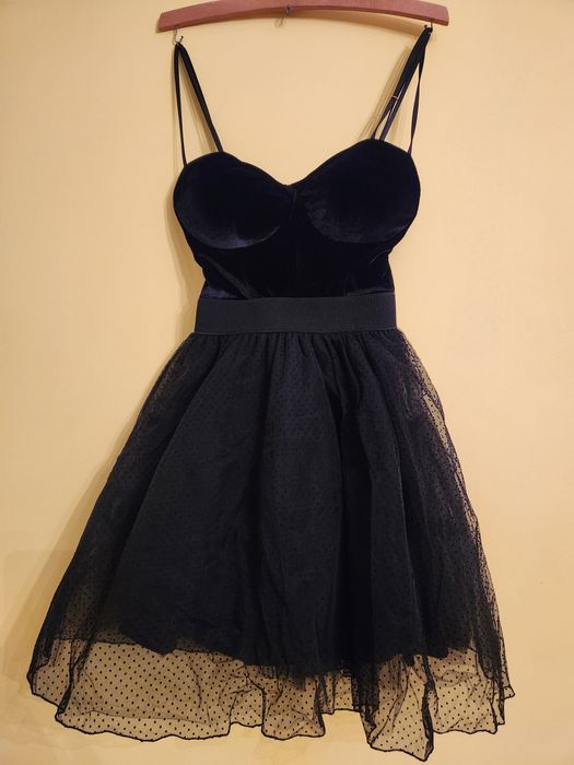 Vand rochie superba noua