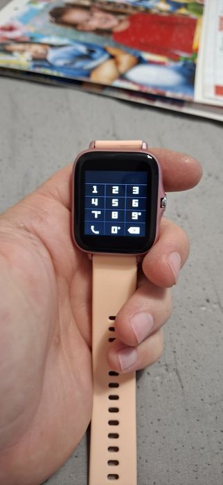 Смарт часовник с зарядно