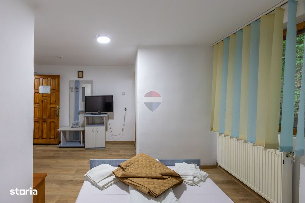 Pensiune cu 23 camere , Stațiunea Slănic Moldova, bonus cladire la GRI