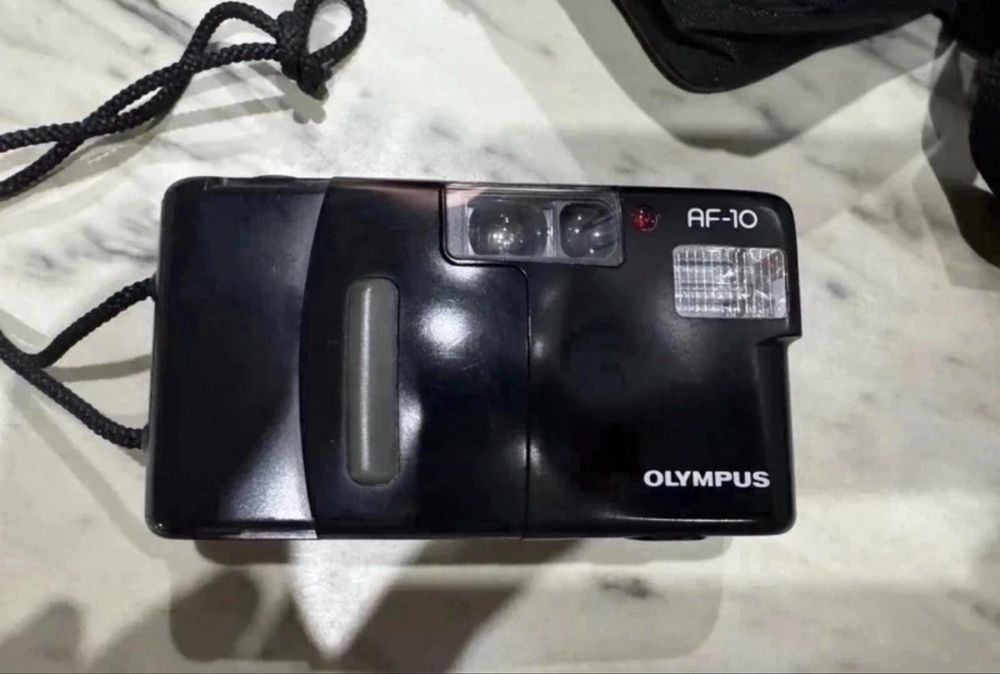 Aparat foto analog Olympus AF-10