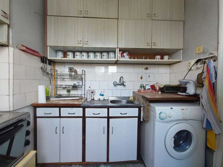 Продава се Двустаен апартамент в Велико Търново, Център - 43 кв.м за 2373 €/кв.м - Снимка #1