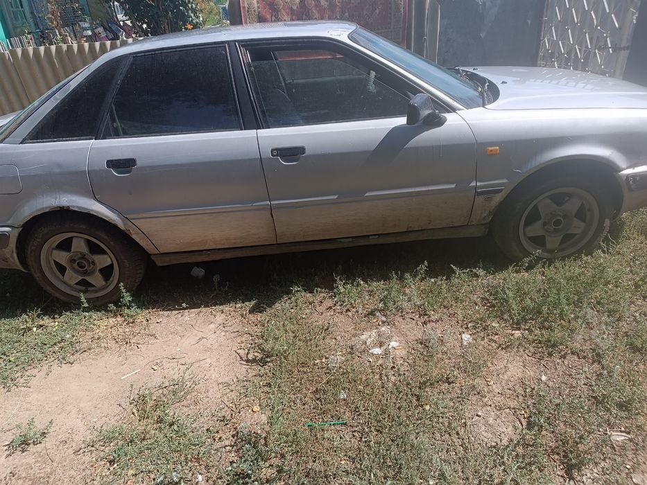 Продам Audi 80 4поколения
