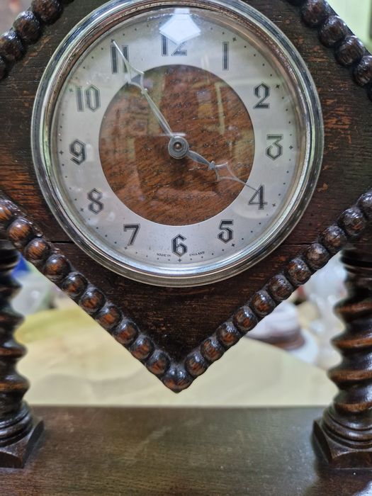 Прекрасен антикварен колекционерски английски каминен часовник