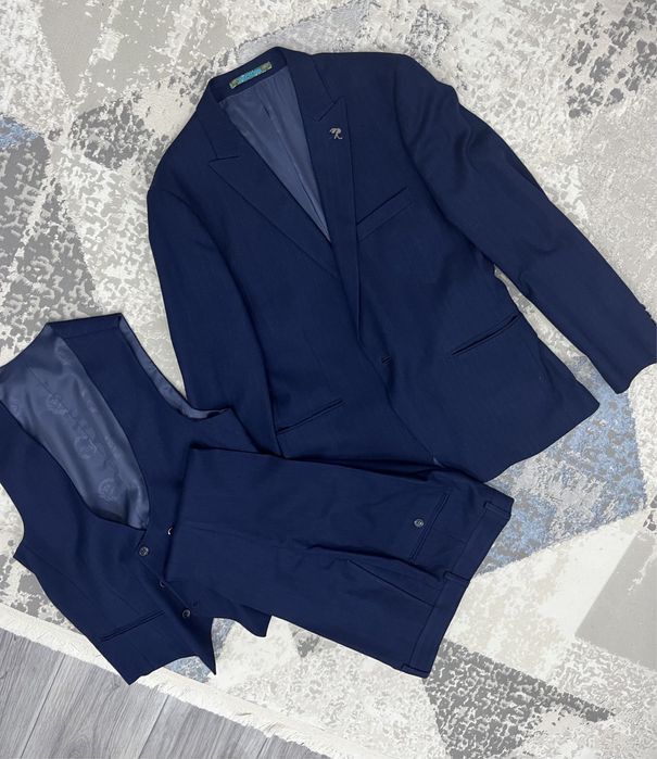 Костюм мужс тройка