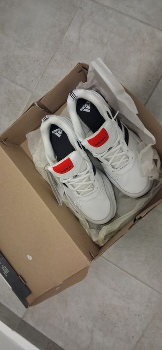 Маратонки адидас adidas