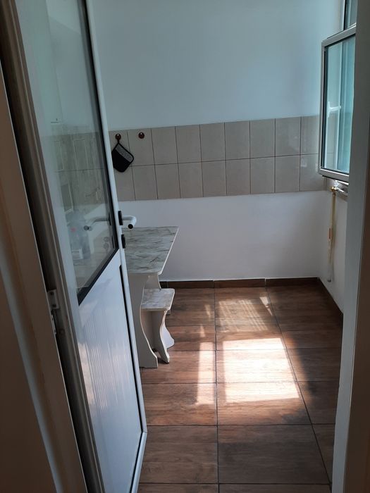 Ofer pentru închiriere apartament 2 camere Negru Vodă, Pitesti