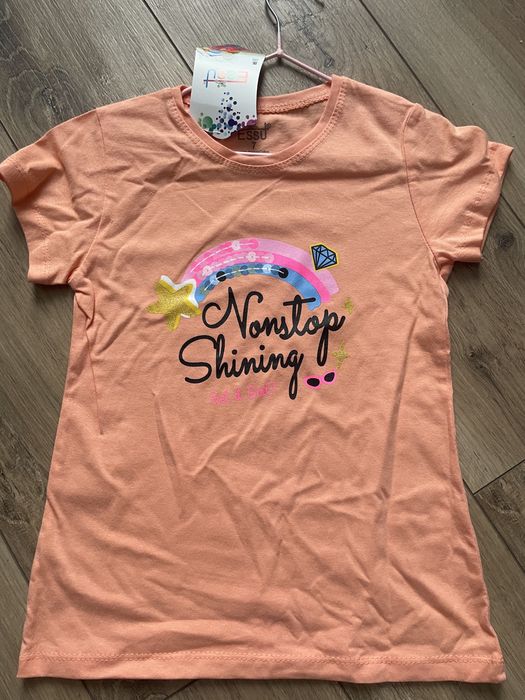 Футболки для девочек