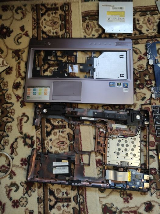 Продам Lenovo y570 на запчасти