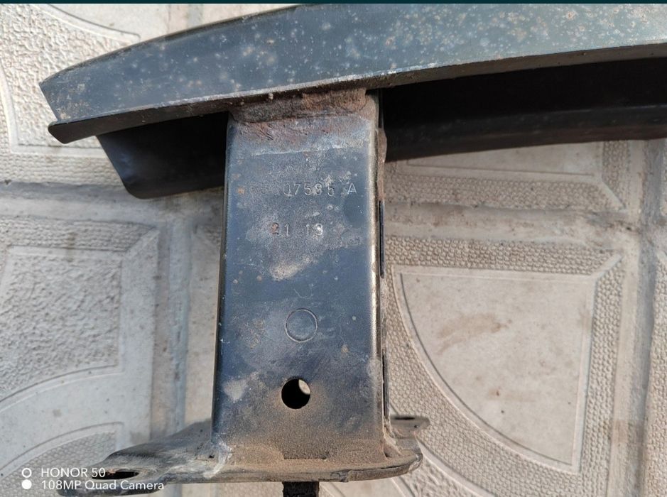 Греда задна броня Golf 6