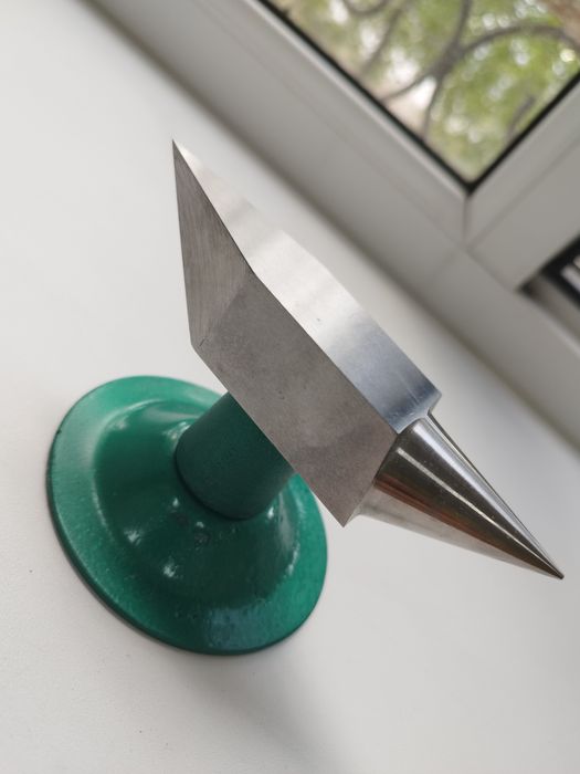 Продам наковальню