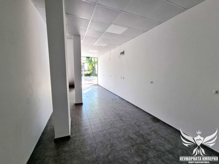 Дава се под наем Магазин в Асеновград - 37 кв.м за 262 € - Снимка #7