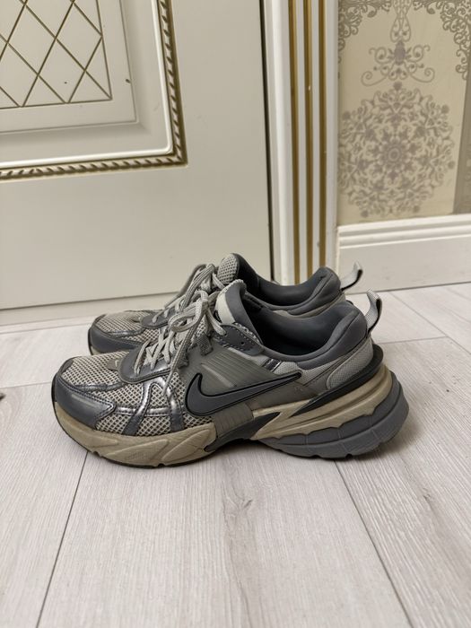 Оригинал Nike v2k