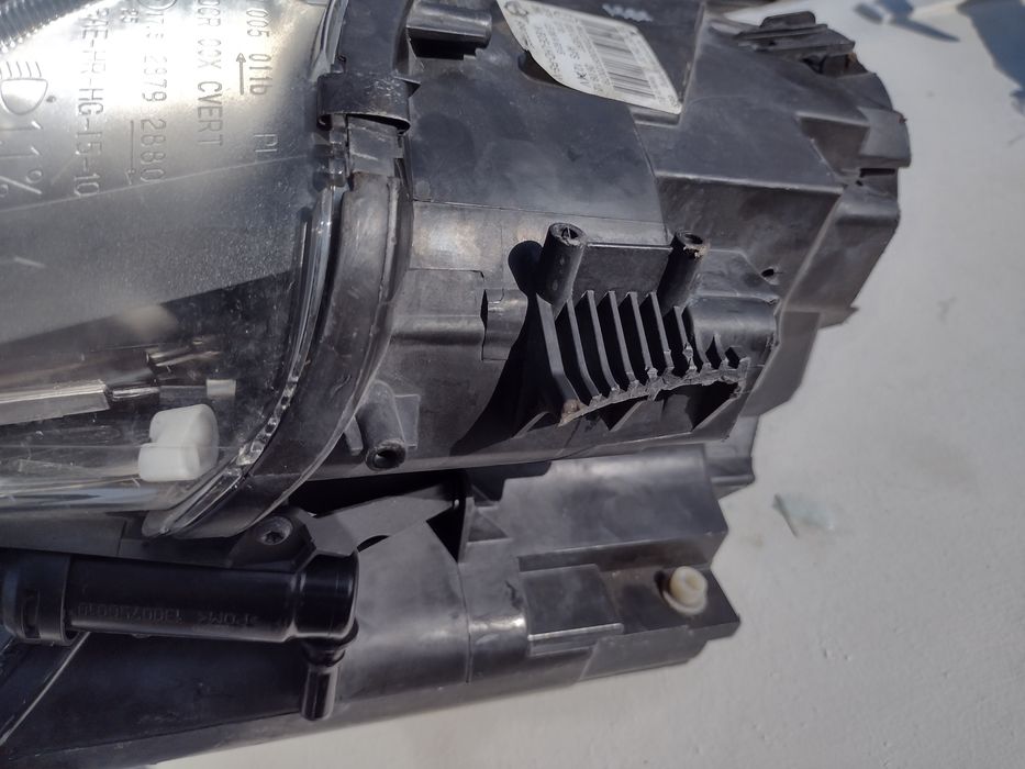 Фар за Мини Купър Р60 Mini Cooper F60