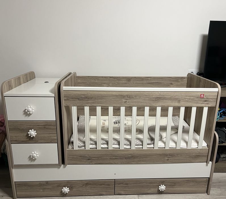 Бебешка кошара в отлично състояние