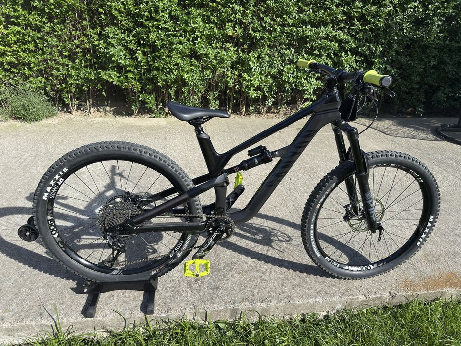 Bicicleta Canyon Spectral ( full carbon)