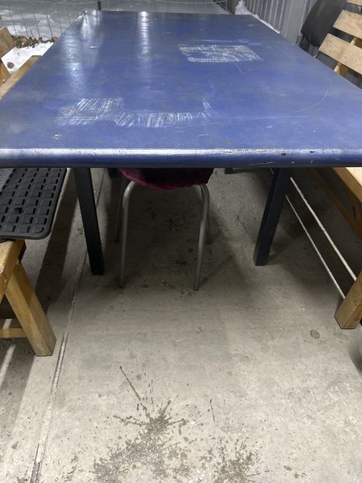 Стол  размер 1,75 на 90