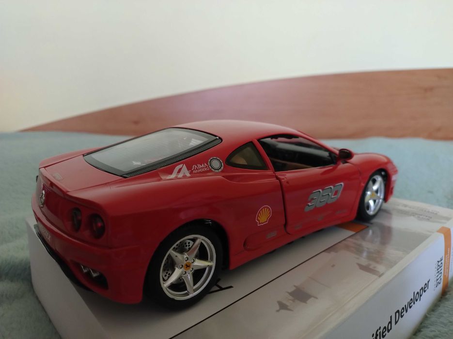 Ferrari 360 Burago 1:18