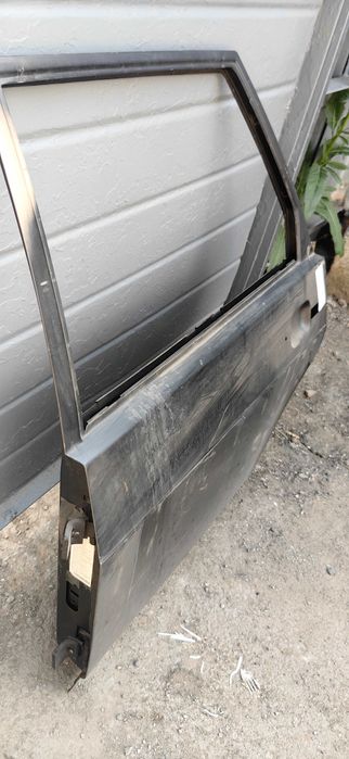 Дверь задняя левая 2109, 2115 продается