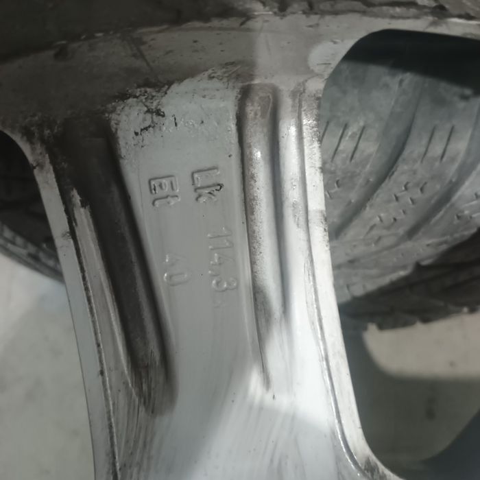 Алуминиеви джанти, зимни гуми 215/70/16 , 5*114.3