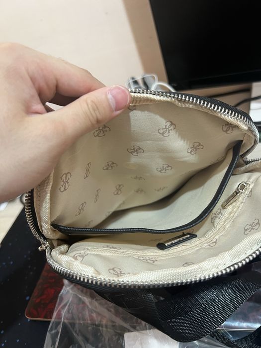 Барсетка Guess новая