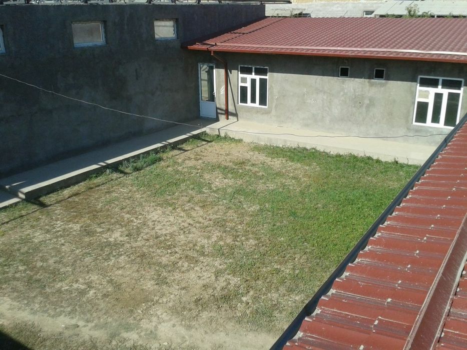 Ер сотилади. Кибрай марказида