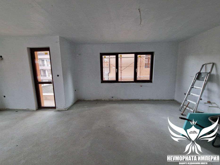 Продава се Тристаен апартамент в Асеновград - 88 кв.м за 1049 €/кв.м - Снимка #2