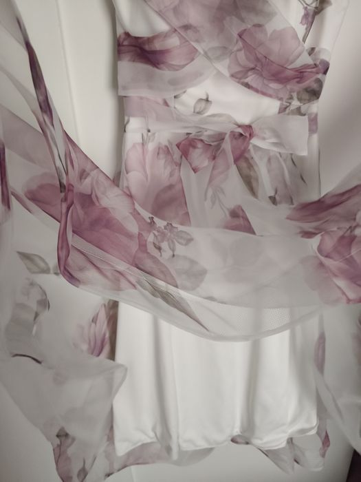 Rochie midi cu flori