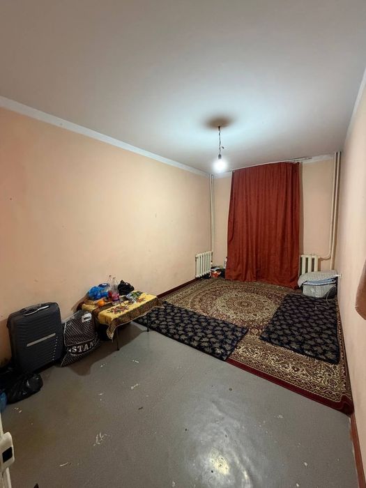 Ижарага уй берилади  изза урикзор атрофи 2 хона  1 этаж  300& ойла