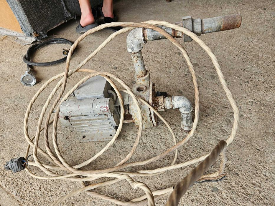 Помпа за сонда електричиска