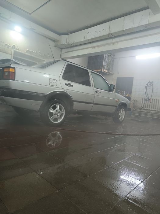 Продам машину Фольксваген Джетта 2