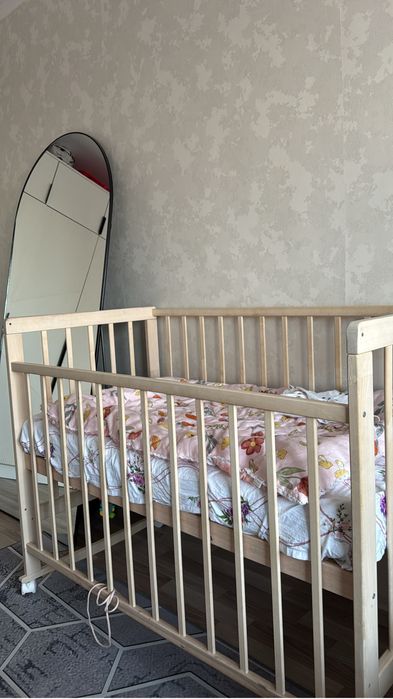 Продам кровать детскую