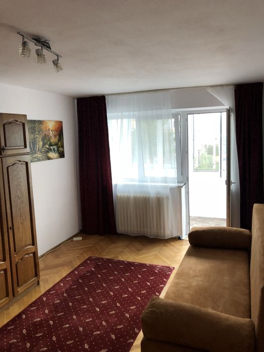 Inghiriez garsoniera disponibila din 1 aprilie