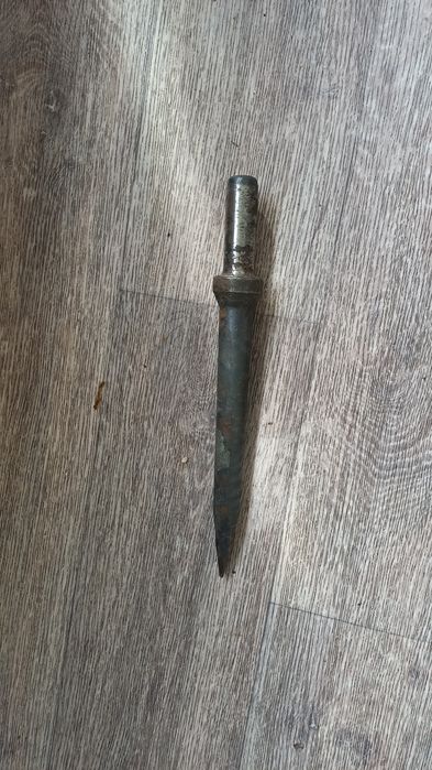 Продам  отвойной молоток МО2