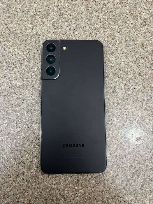 Продам  самсунг  с22 плюс  256