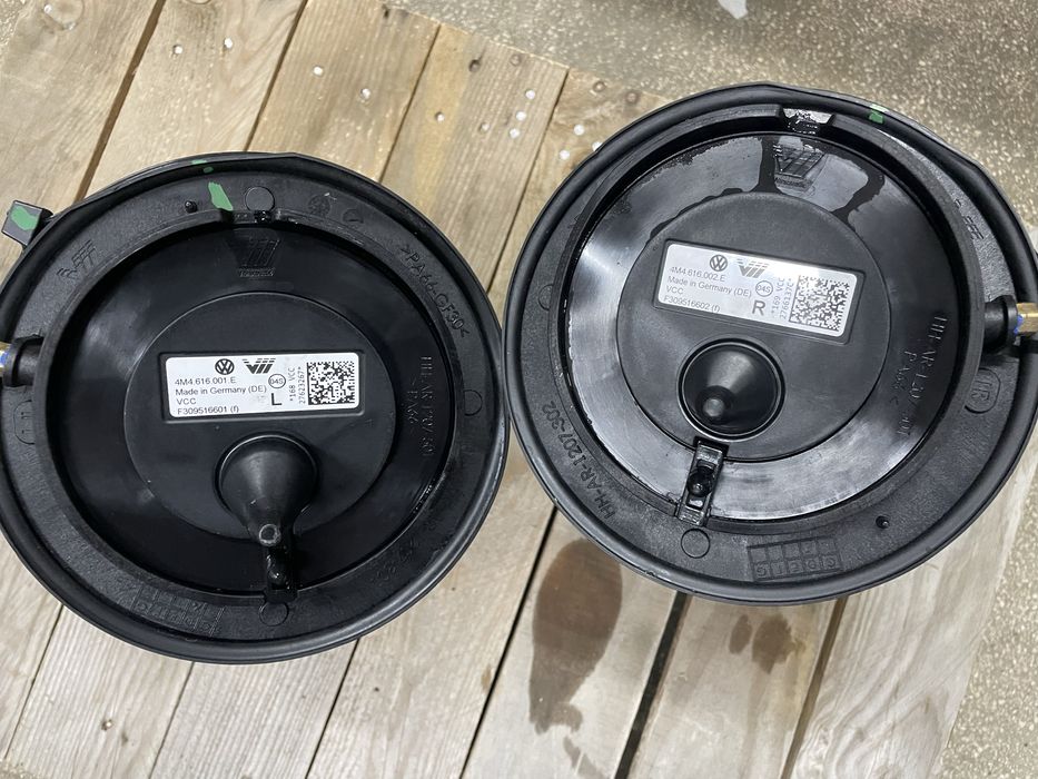 Perna spate / suspensie pneumatica dreapta Audi Q7, Q8, Touareg CR