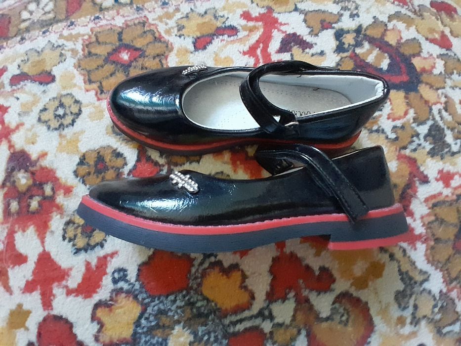 Продаются новые туфли, маломерки 33 раз.