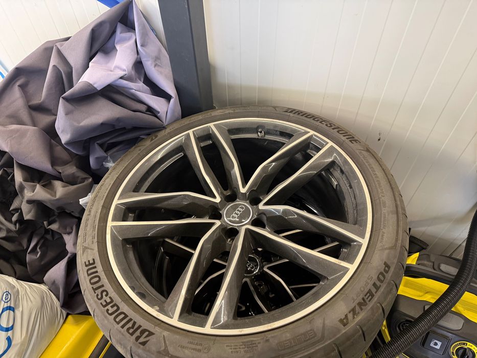 Чисто нови джанти с гуми 4 бр за Audi 21" - 275/35/21 Bridgestone Potenza