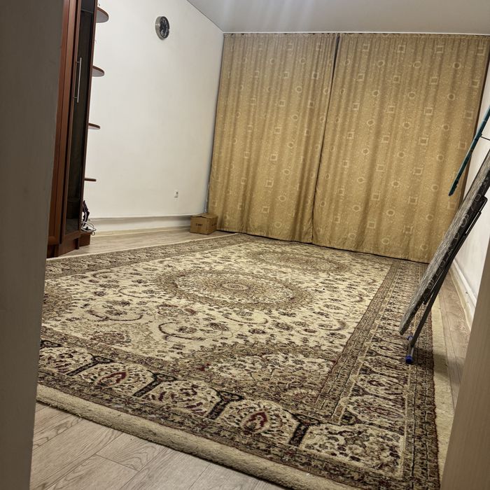 Ковер 5/2,5,в хорошем состоянии