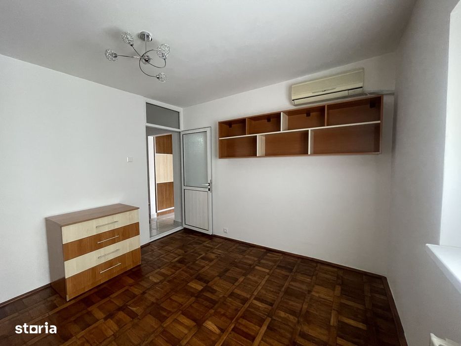 Apart. dec. 3 camere, incadrat, gaze,  mobilat / Tomis 3- Str. Soveja