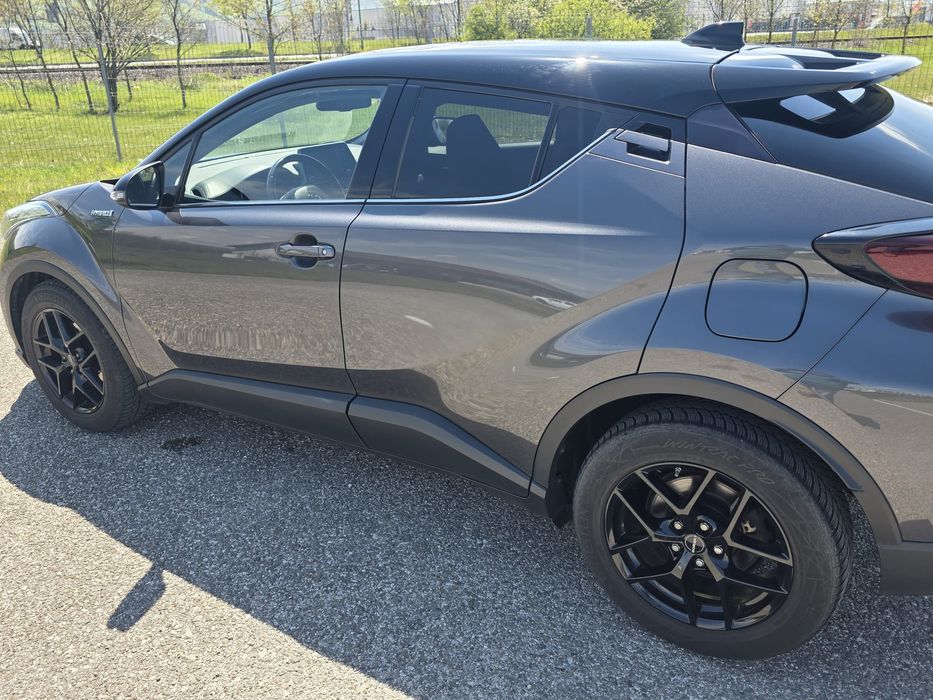 Toyota C-HR BI Tone 2021 garanție/rate 1.8 hybrid
