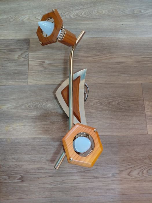 Продам люстру б/у