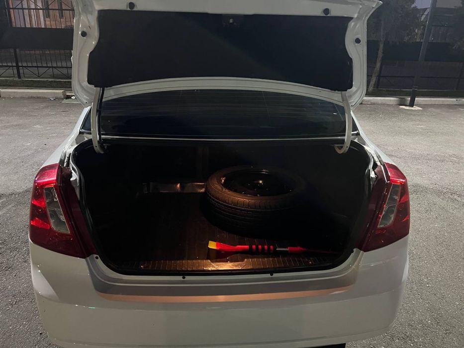 Срочно Lasetti Gentra тозаси ўзимники